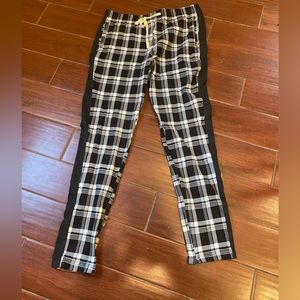 Men’s Victorious 4XL Black & White check with draw string jogger pants